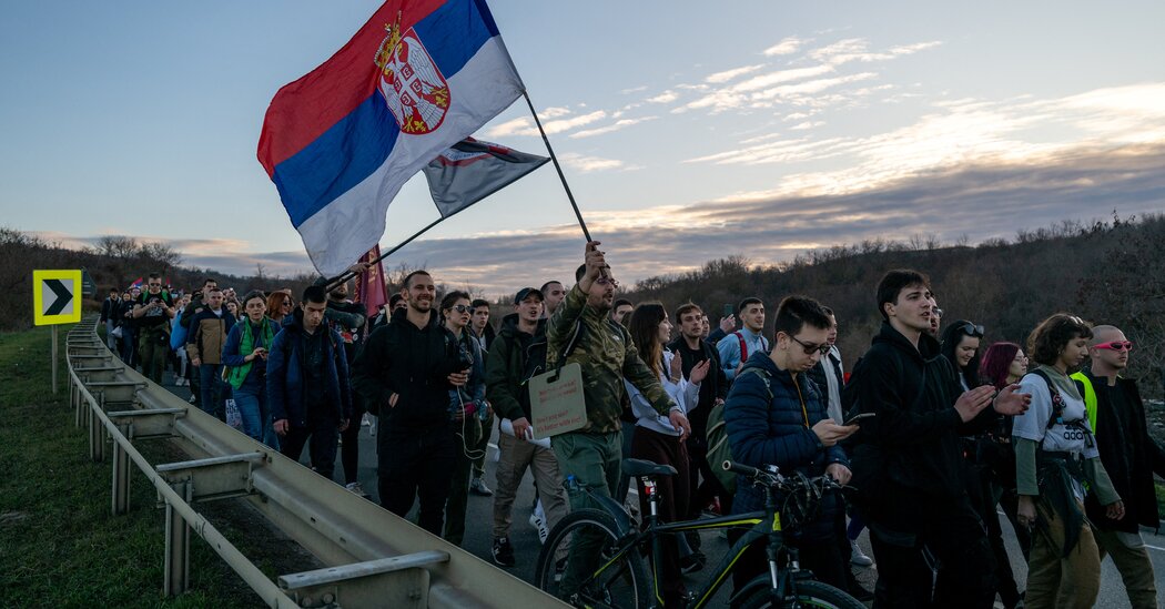 Protestele din Serbia pun la încercare puterea liderului autoritar.